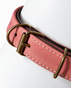 collar de cuero rosa para perros 
